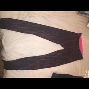 SIZE 6 LULULEMON leggings - barely worn